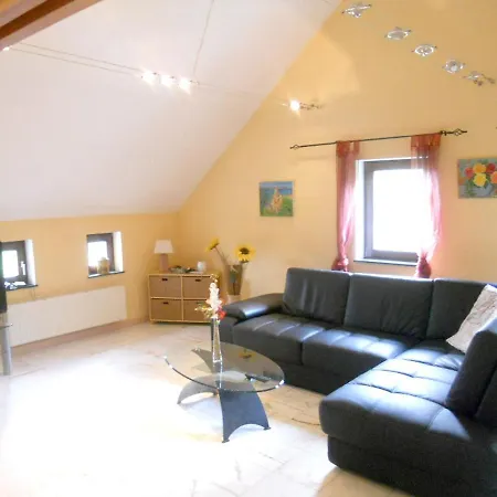 2 Bedrooms With Enclosed Garden At Lejlighed *